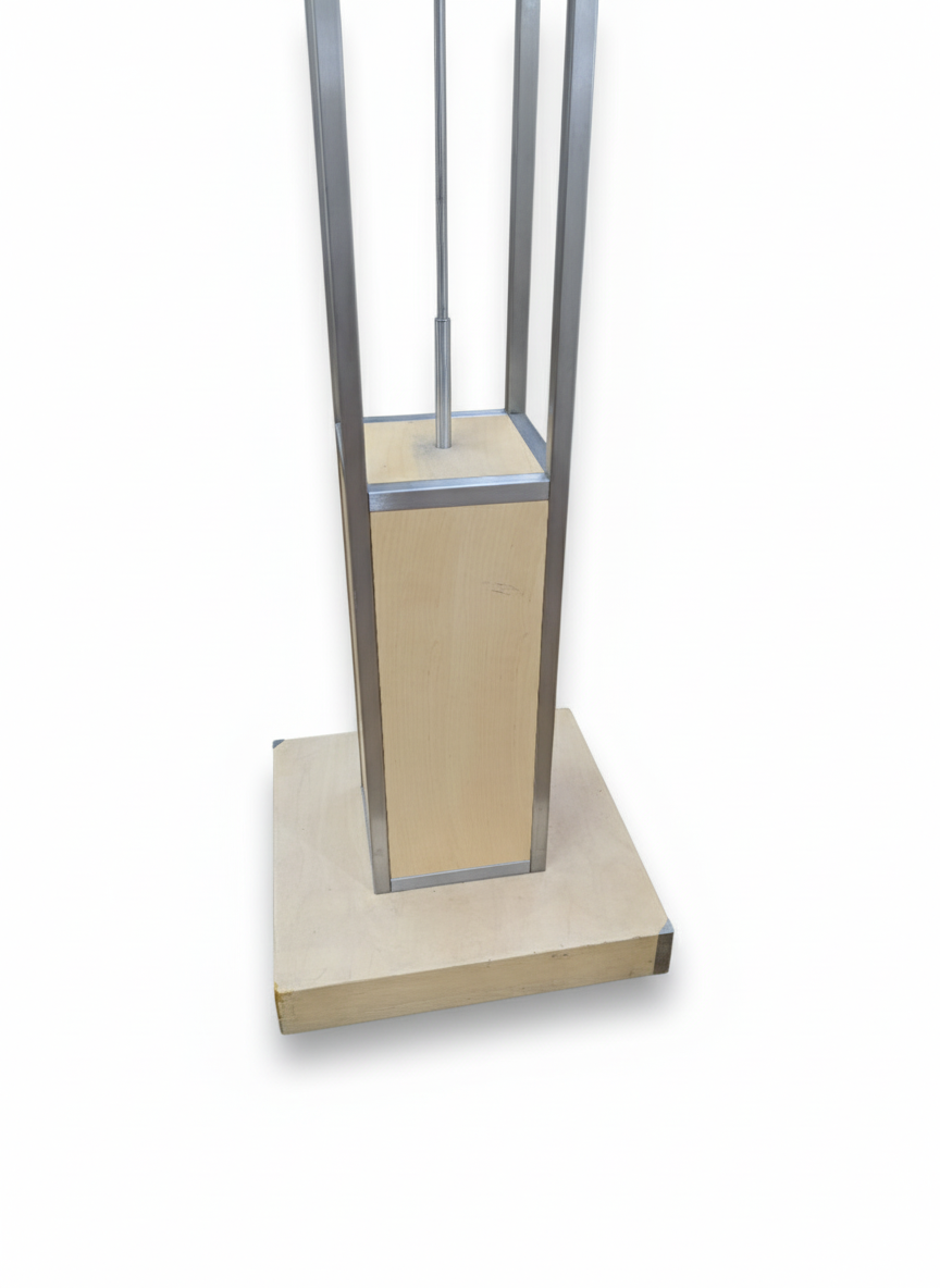 4-Armständer mit Holzsockel